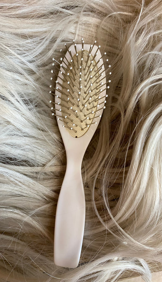 Wire wig brush
